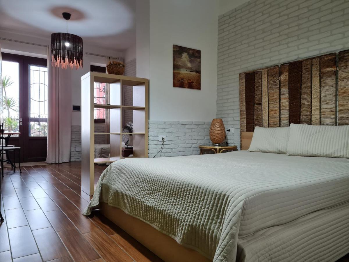 L'Isola Aer B&B レージナ エクステリア 写真