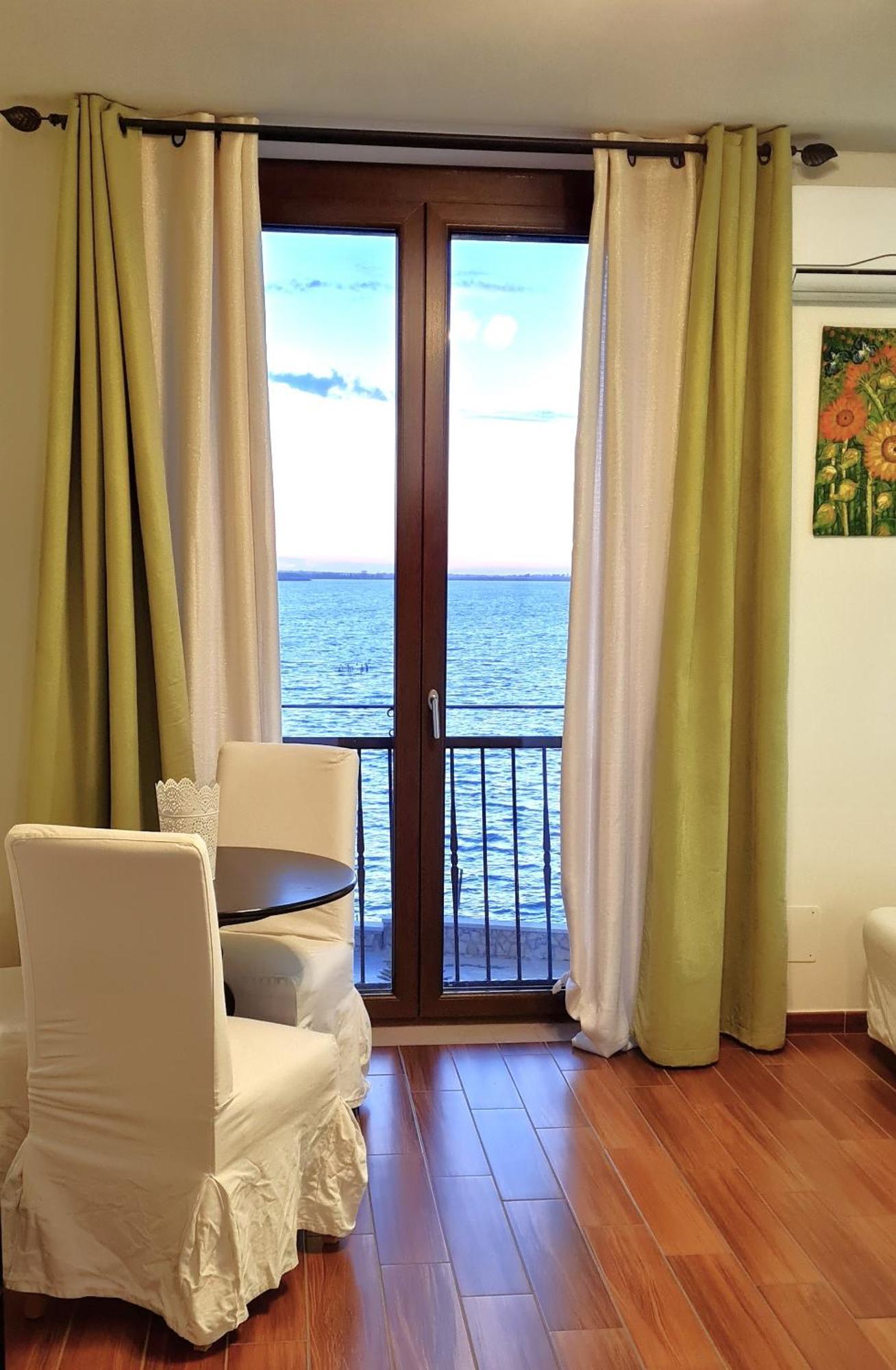 L'Isola Aer B&B レージナ エクステリア 写真