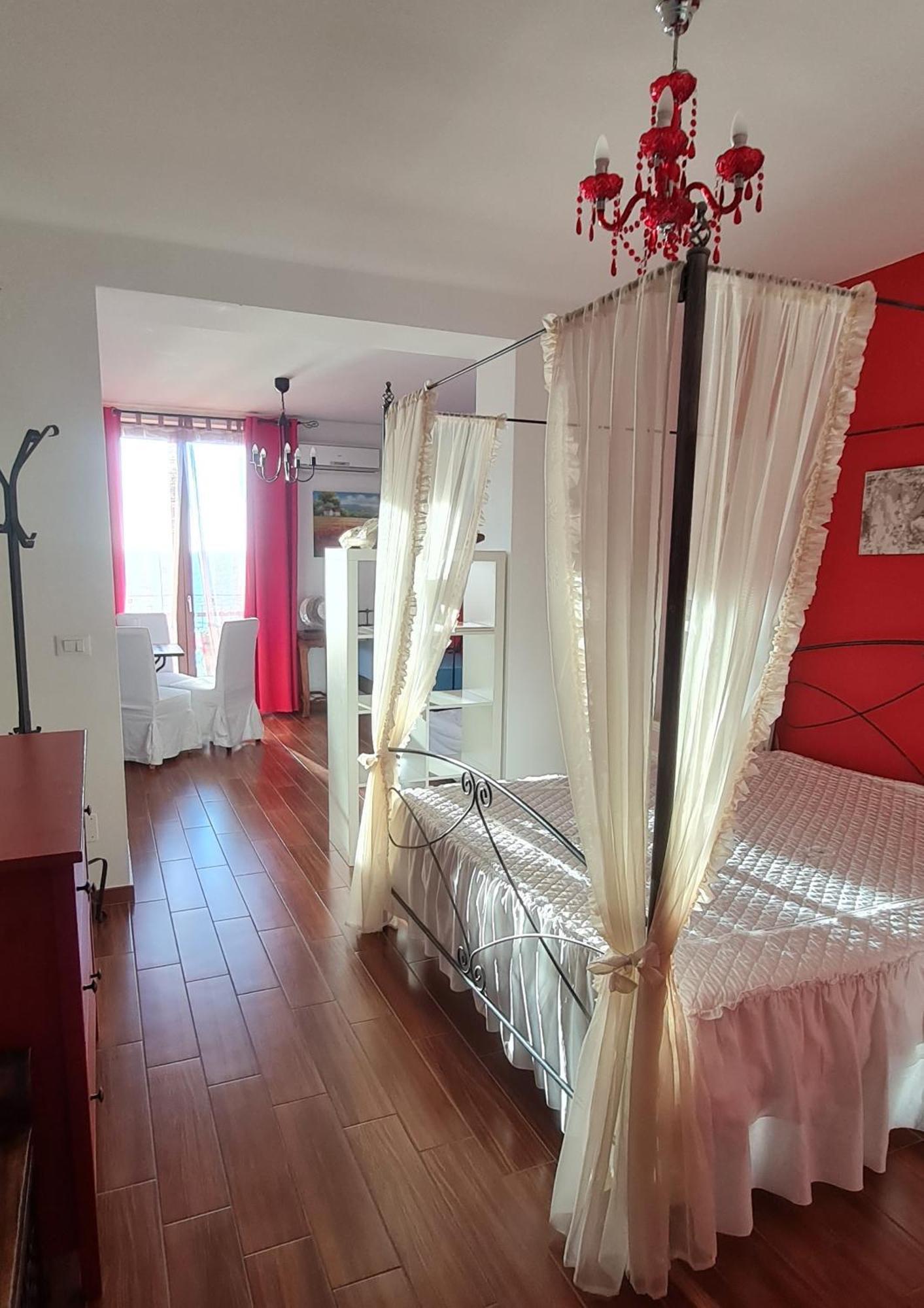 L'Isola Aer B&B レージナ エクステリア 写真